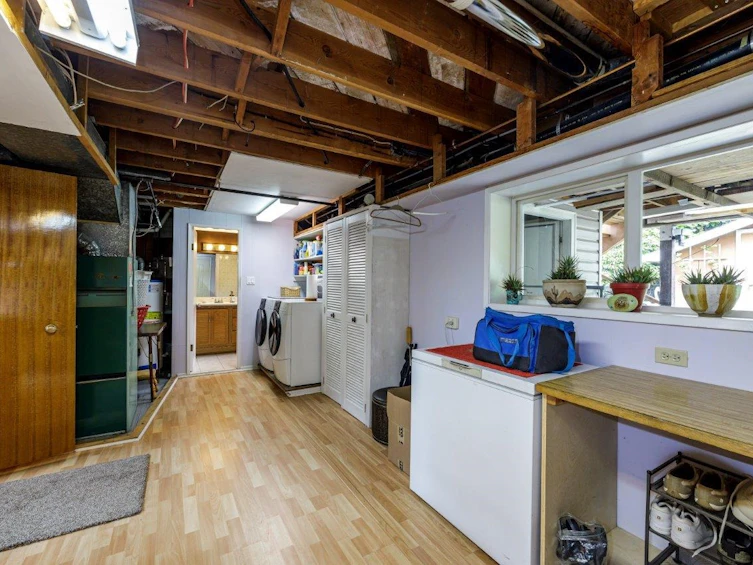 3588 Allan Road, North Vancouver, BC, V7K 2M7 - 35