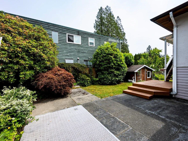 3588 Allan Road, North Vancouver, BC, V7K 2M7 - 13