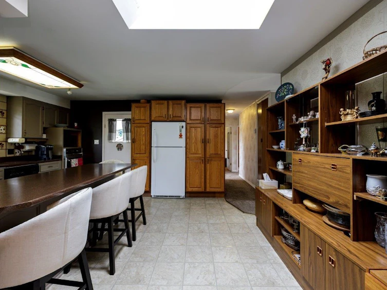 3588 Allan Road, North Vancouver, BC, V7K 2M7 - 24