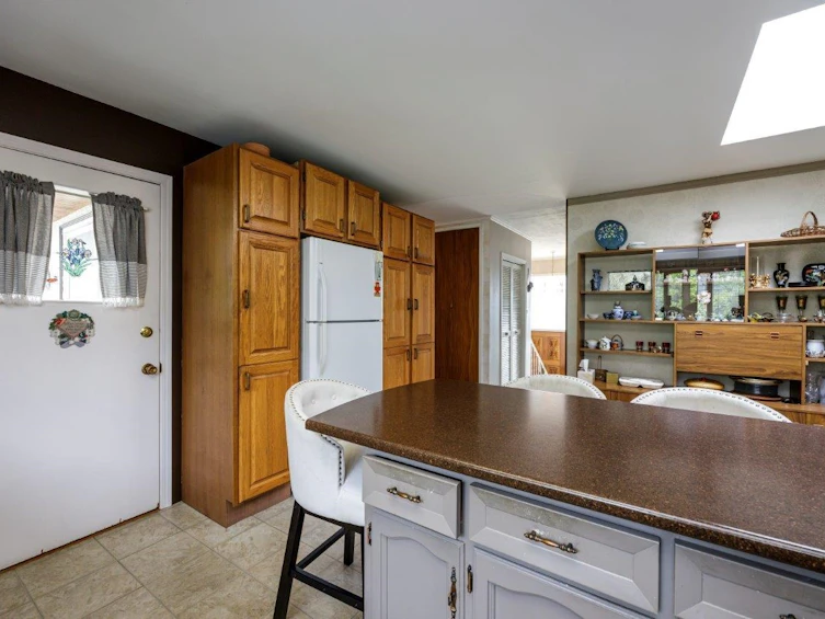 3588 Allan Road, North Vancouver, BC, V7K 2M7 - 25