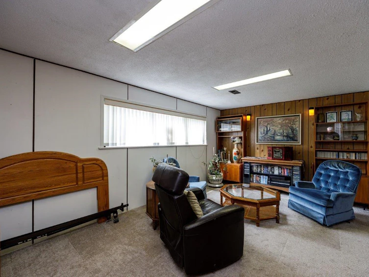 3588 Allan Road, North Vancouver, BC, V7K 2M7 - 32