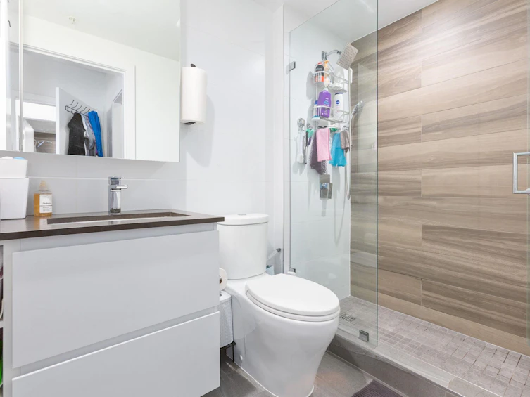 1209-13655 Fraser Highway, Surrey, BC, V3T 0P8 - 8