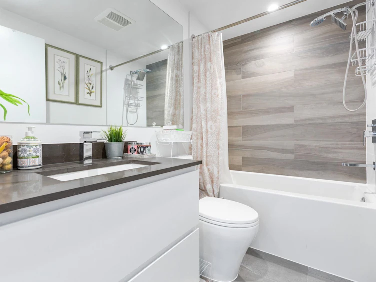 1209-13655 Fraser Highway, Surrey, BC, V3T 0P8 - 10