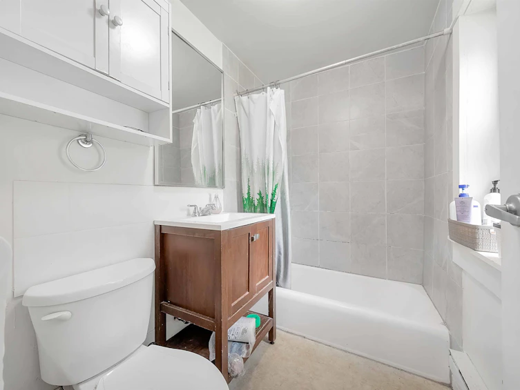 2165 W 8th Avenue, Vancouver, BC, V6K 2A5 - 18