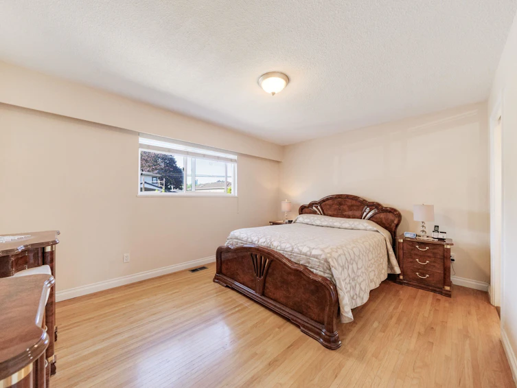 4524 Pender Street, Burnaby, BC, V5C 2N1 - 15