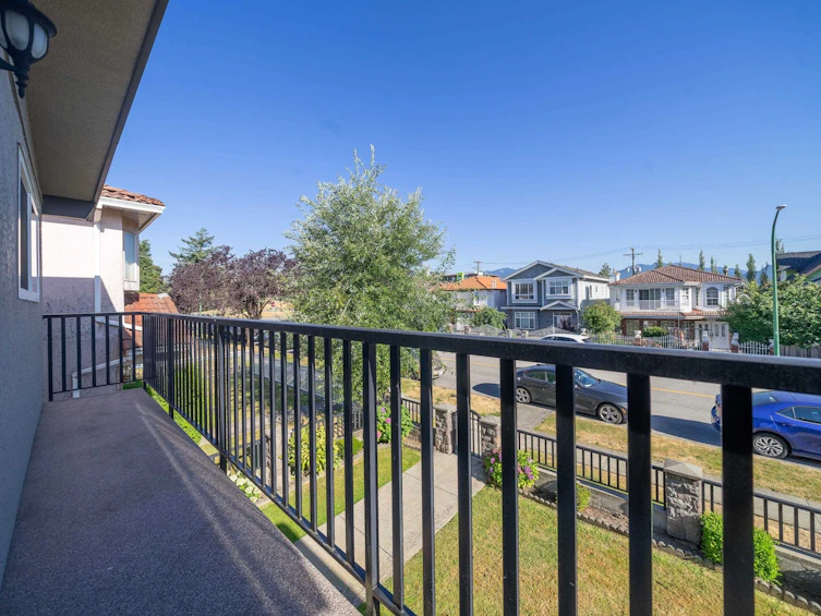 4524 Pender Street, Burnaby, BC, V5C 2N1 - 26