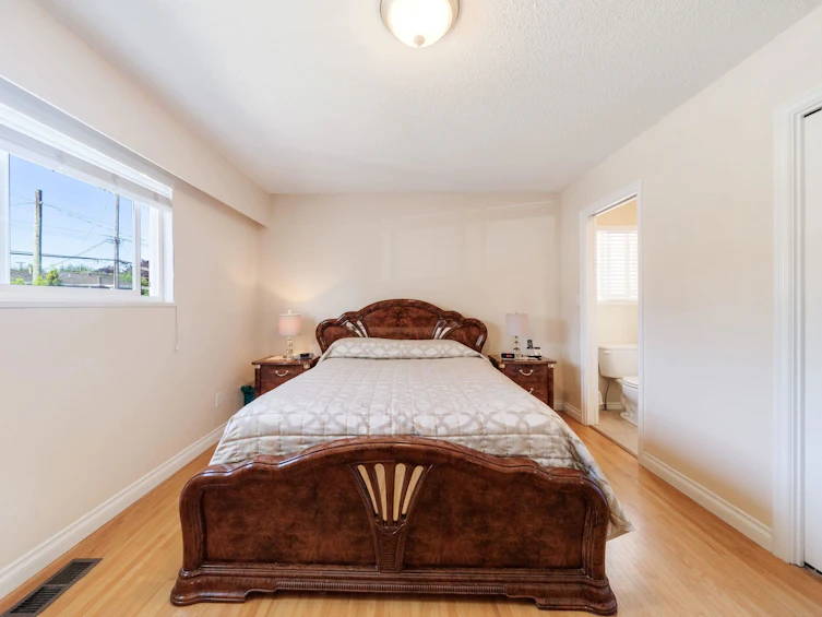 4524 Pender Street, Burnaby, BC, V5C 2N1 - 16