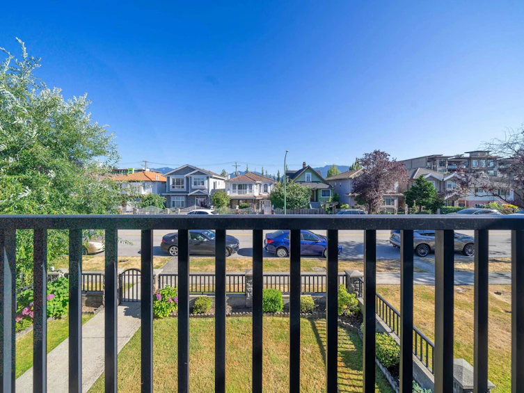 4524 Pender Street, Burnaby, BC, V5C 2N1 - 25