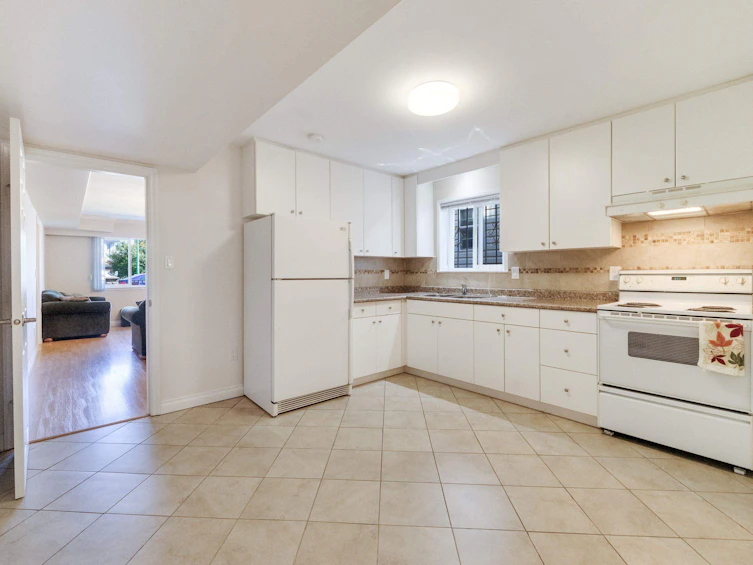 4524 Pender Street, Burnaby, BC, V5C 2N1 - 31