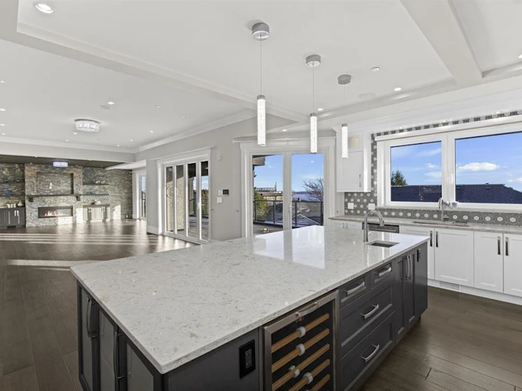 14430 Mann Park Crescent, Surrey, BC, V4B 3A8 - 8