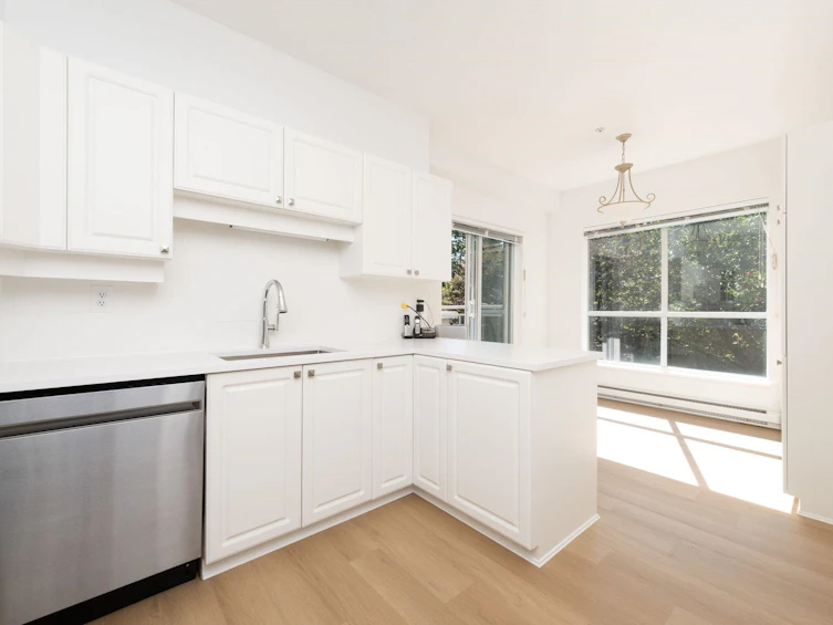 208-5262 Oakmount Crescent, Burnaby, BC, V5H 4R7 - 14