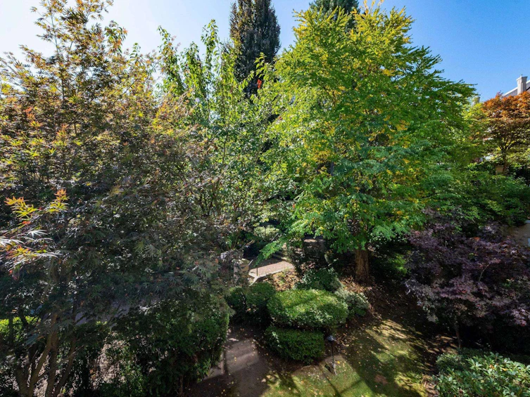 208-5262 Oakmount Crescent, Burnaby, BC, V5H 4R7 - 31