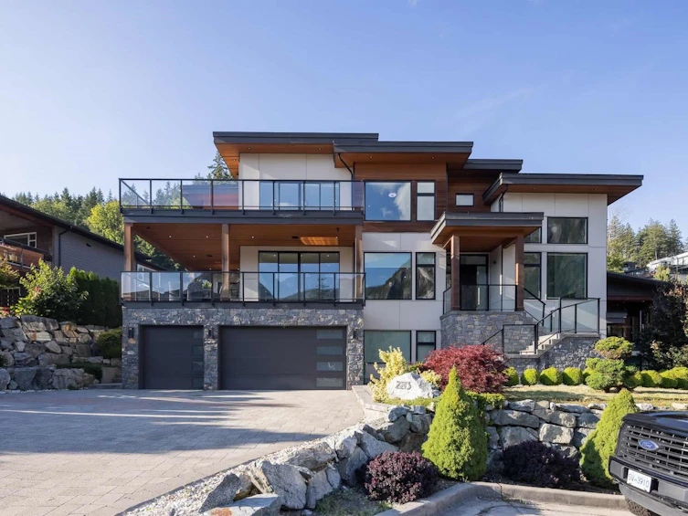 2213 Windsail Place, Squamish, BC, V8B 0T6