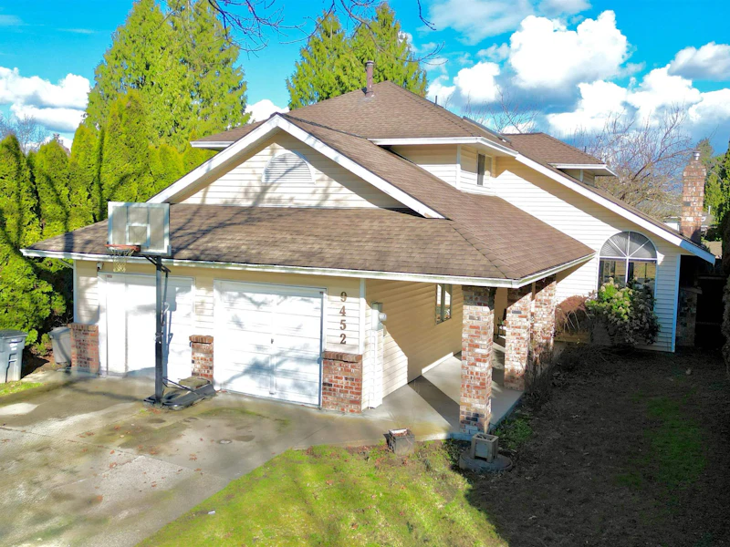 9452 157a Street, Surrey BC V4N 3B6