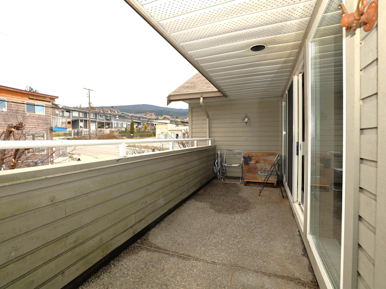 202-703 Gibsons Way, Gibsons, BC, V0N 1V9 - 11