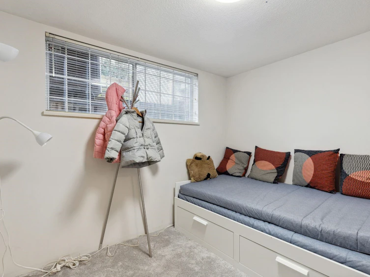 2383 Quayside Court, Vancouver, BC, V5P 4W2 - 21