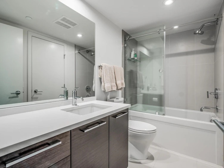 303-1160 Oxford Street, Surrey, BC, V4B 0B3 - 28