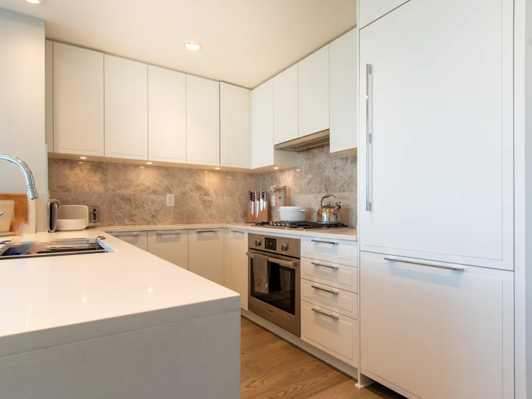 1106-118 Carrie Cates Court, North Vancouver, BC, V7L 0B2 - 3