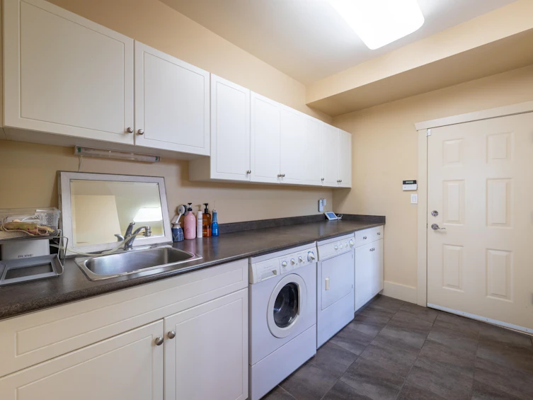 3788 156 Street, Surrey, BC, V3Z 0H6 - 40