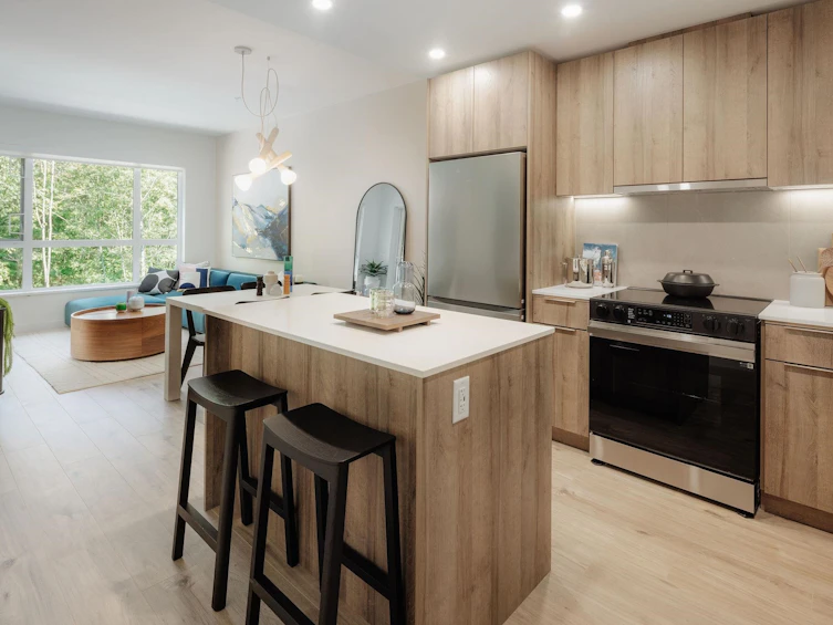 609-3594 Malsum Drive, North Vancouver, BC, V7G 0B4 - 3