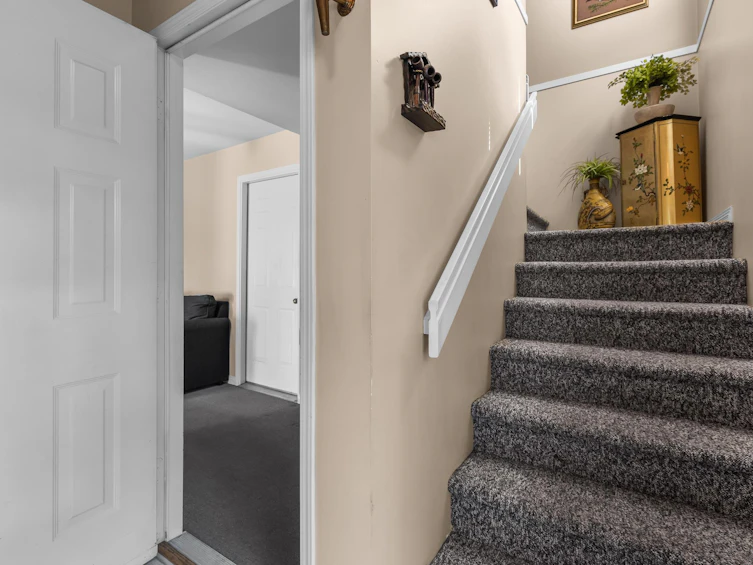23-22800 Windsor Court, Richmond, BC, V6V 2X6 - 4