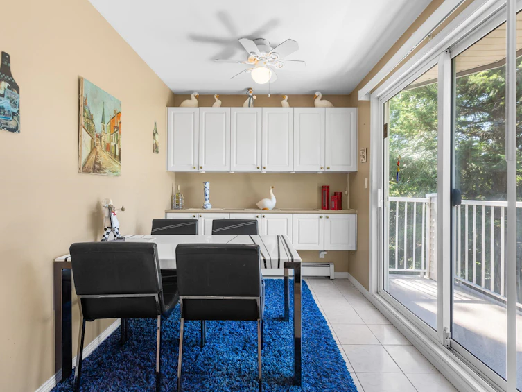 23-22800 Windsor Court, Richmond, BC, V6V 2X6 - 12