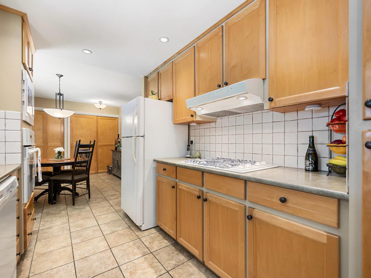 3279 Chestnut Street, Abbotsford, BC, V2S 4M2 - 12