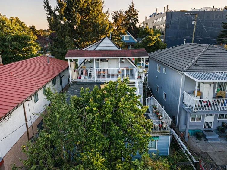 727 E 39th Avenue, Vancouver, BC, V5W 1K5 - 14