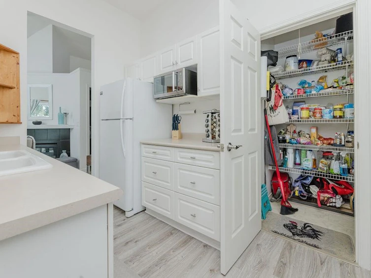 4-5740 Marine Way, Sechelt, BC, V7Z 0K3 - 9