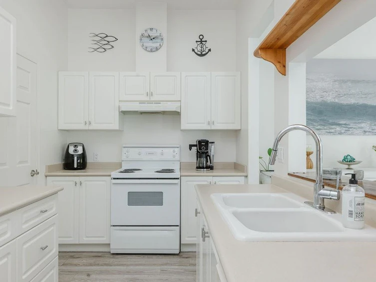 4-5740 Marine Way, Sechelt, BC, V7Z 0K3 - 8