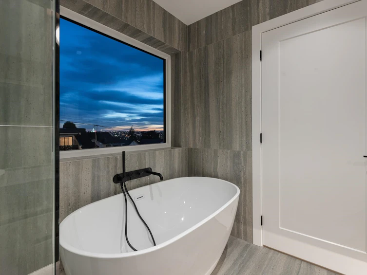 2-3674 Oxford Street, Vancouver, BC, V5K 1P3 - 19