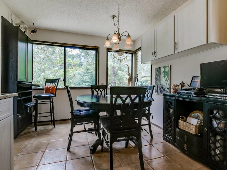 6490 Wellington Place, West Vancouver, BC, V7W 2J1 - 9