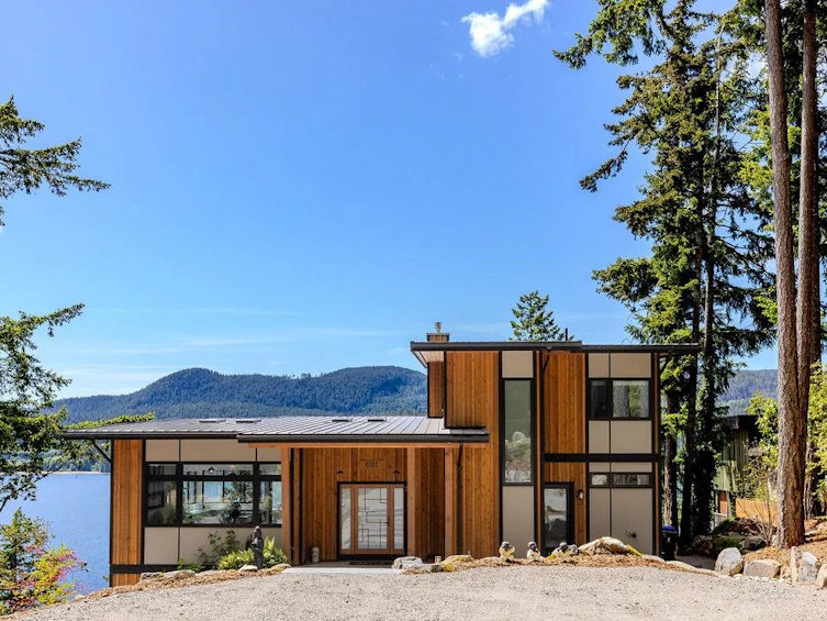 6101-6099 Coracle Drive, Sechelt, BC, V7Z 0C9