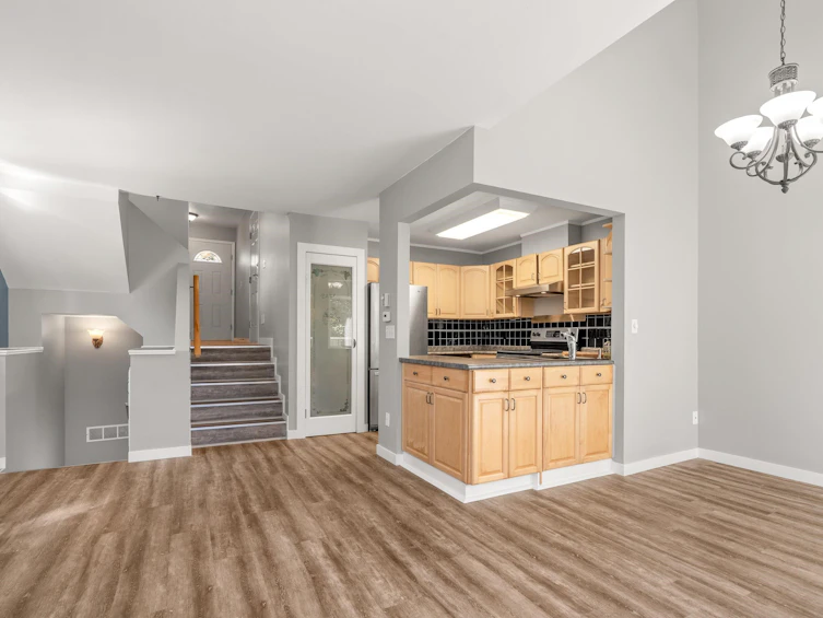 8-11229 232 Street, Maple Ridge, BC, V2X 2N4 - 10