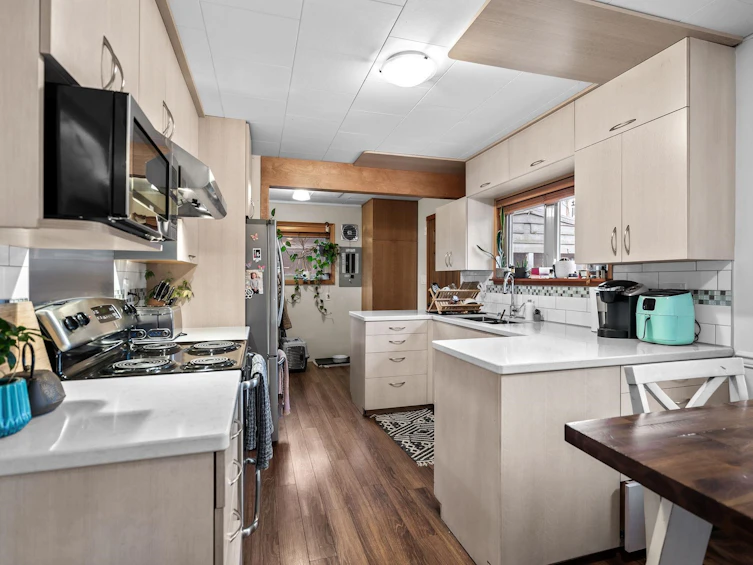 37963 Fourth Avenue, Squamish, BC, V8B 0B7 - 18