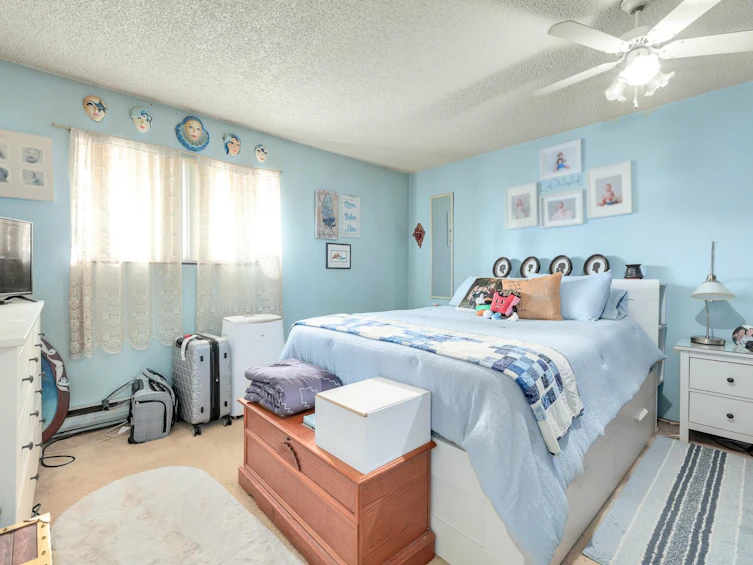 10582 Holly Park Lane, Surrey, BC, V3R 6X9 - 12