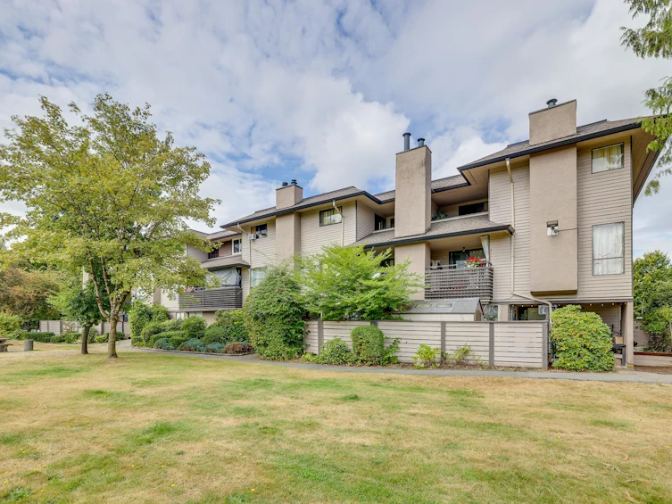 10582 Holly Park Lane, Surrey, BC, V3R 6X9 - 18