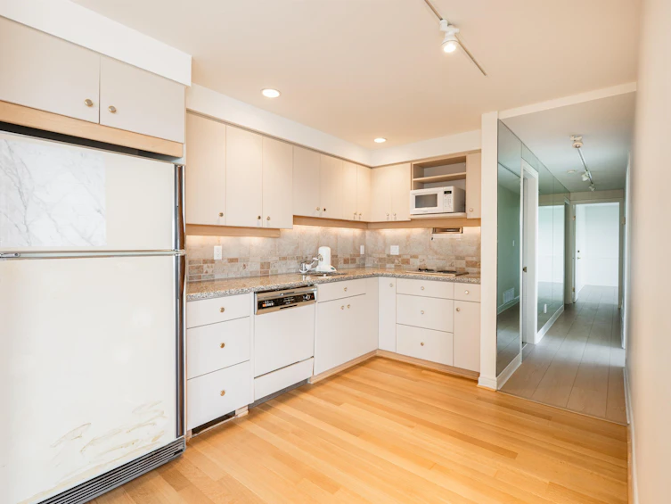 4060 Almondel Road, West Vancouver, BC, V7V 3L5 - 32