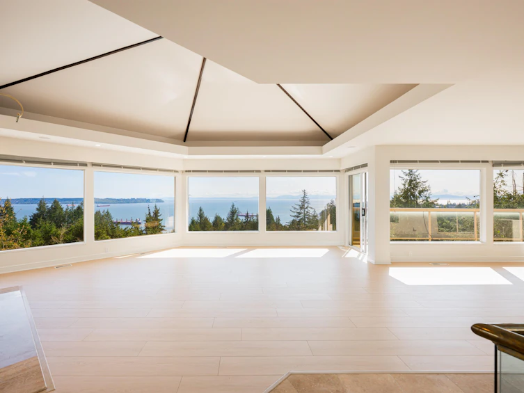 4060 Almondel Road, West Vancouver, BC, V7V 3L5 - 4