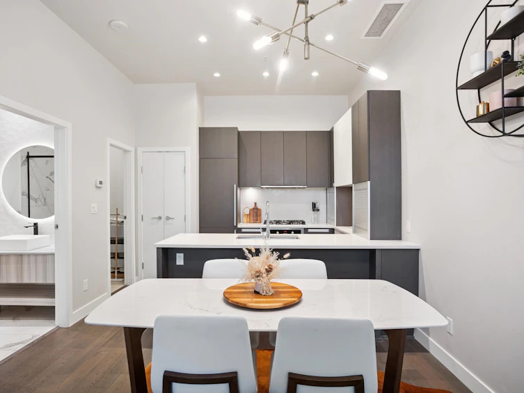 266 W 1st Avenue, Vancouver, BC, V5Y 3T2 - 9