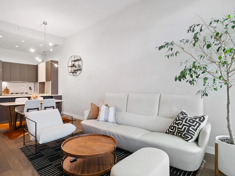 266 W 1st Avenue, Vancouver, BC, V5Y 3T2 - 3