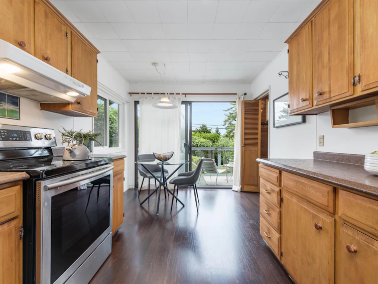 4173 W 12th Avenue, Vancouver, BC, V6R 2P5 - 11