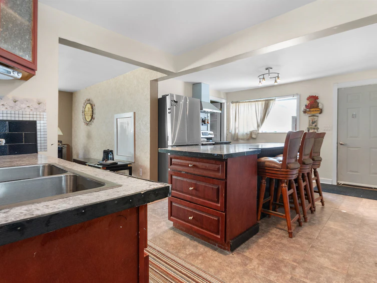 586 6th Avenue, Hope, BC, V0X 1L0 - 12