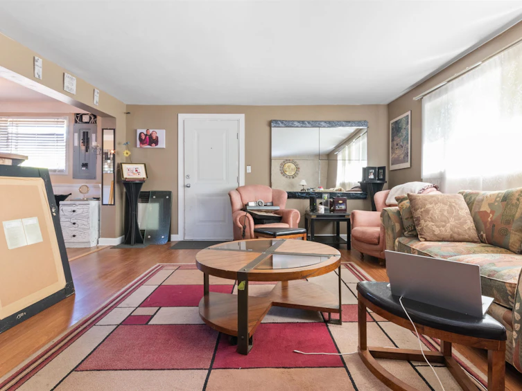 586 6th Avenue, Hope, BC, V0X 1L0 - 8