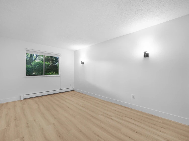 111-10698 151a Street, Surrey, BC, V3R 8T5 - 17