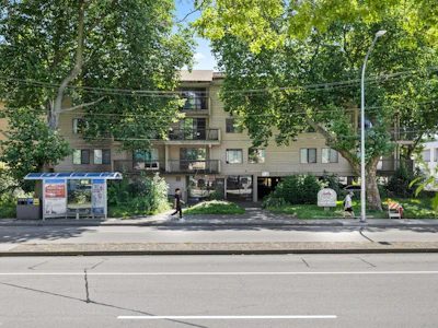 211-8400 Lansdowne Road - 2