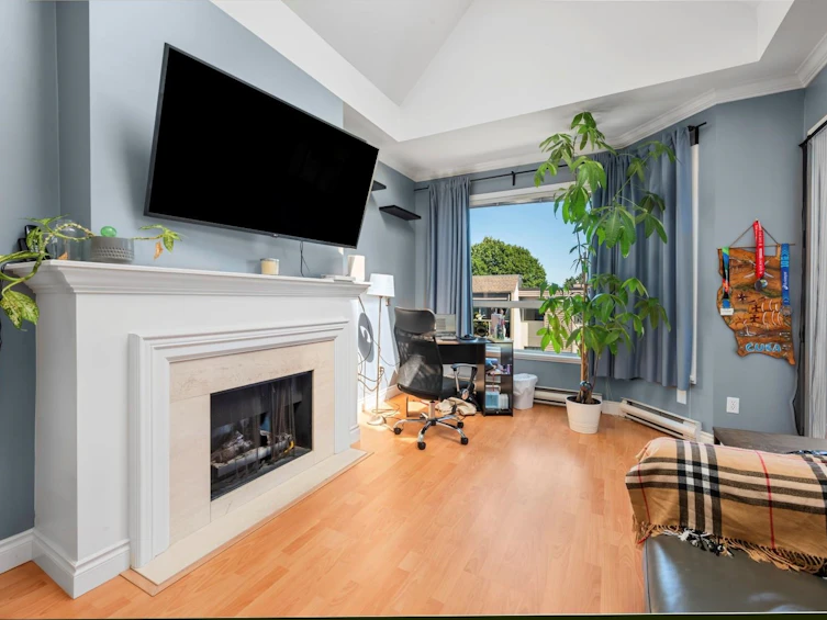 308-8680 Lansdowne Road, Richmond, BC, V6X 1B9 - 3