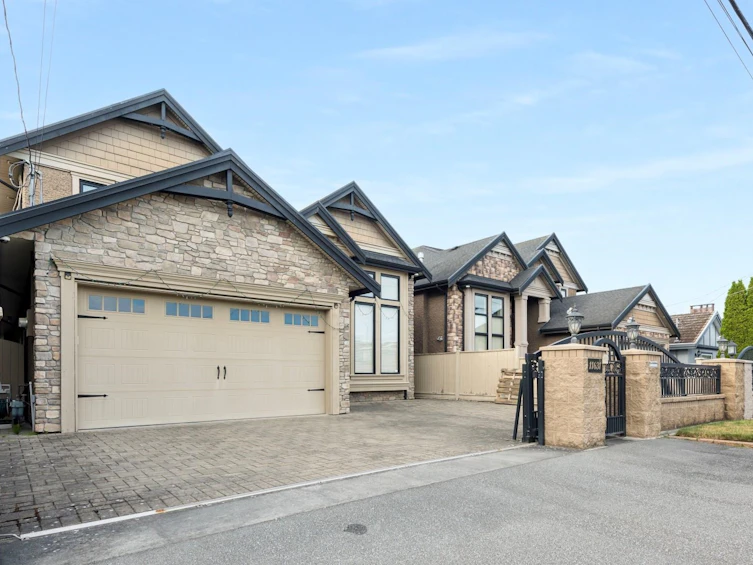 11631 Montego Street, Richmond, BC, V6X 1H6 - 35