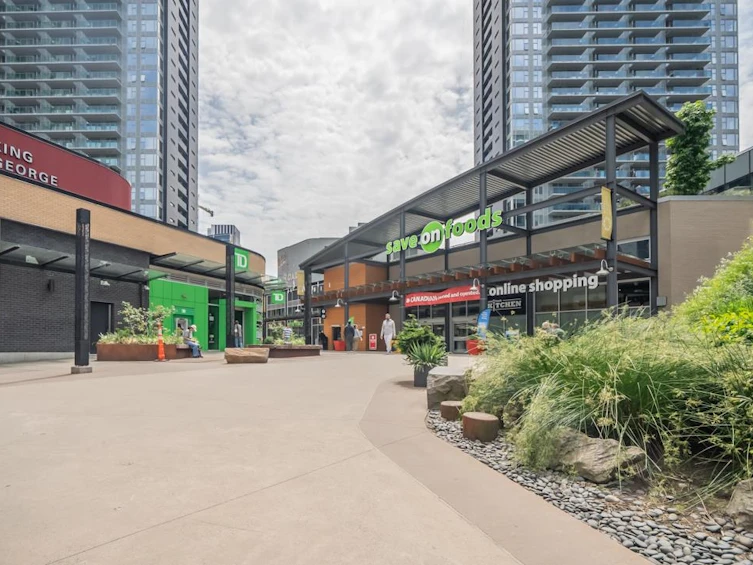 3103-13725 George Junction, Surrey, BC, V3T 0V7 - 2