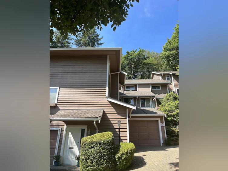 44-9000 Ash Grove Crescent, Burnaby, BC, V5A 4M3 - 3